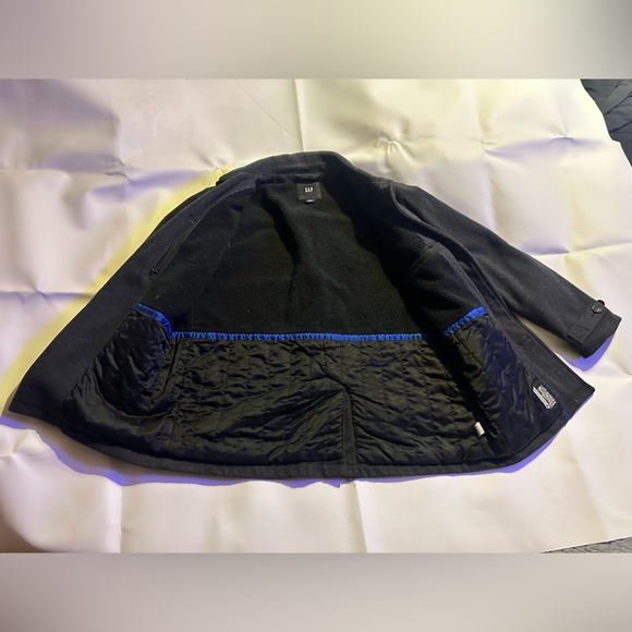 GAP Parka - Picture 2 of 2